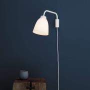 FRITZ HANSEN Caravaggio wandlamp glas opaal